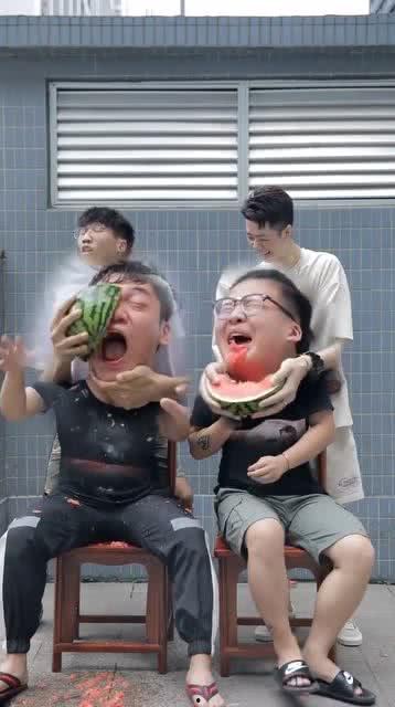 总是吃瓜怀疑人生,揭秘网络时代下的“怀疑人生”现象